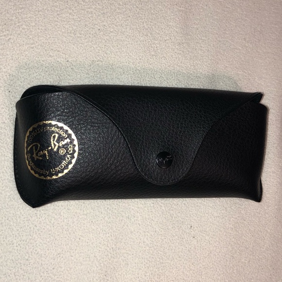 Ray-Ban Sunglasses - Picture 5 of 6